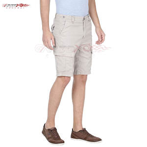 Short cargo décontracté pour homme avec style utilitaire et rangement supplémentaire Short cargo stylé pour homme avec poche latérale - Product Image 3