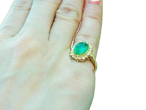 สีเขียว