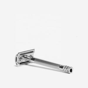 Afeitadora de Seguridad Obexa de Doble Filo con Hoja de Acero Inoxidable Resistente y Mango de Latón para Uso Facial - Product Image 2