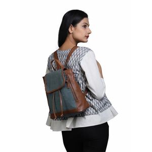 Mochila Ligera Impermeable de Lona para Niñas con Logotipo Personalizado y Correa de Transporte - Product Image 6