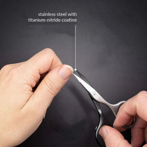 กรรไกรตัดเล็บสแตนเลสเกรดทางการแพทย์ ทนทาน ราคาขายส่ง แบบโค้ง รูปทรงสี่เหลี่ยม สำหรับมืออาชีพและใช้ในบ้าน รับทำโลโก้ตามสั่ง - Product Image 2