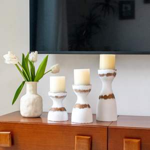 Portavelas de Madera con Acabado Desgastado |   Estilo Vintage para el Hogar - Product Image 3