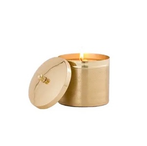 Best-seller Pot à bougie en métal de forme ronde avec couvercle design pour décoration de maison et de mariage Pot à bougie de luxe doré - Product Image 3