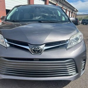 Usado 2018 Toyo-ta Sie NNA XLE 7 pasajeros FWD con asiento de acceso automático - Product Image 2