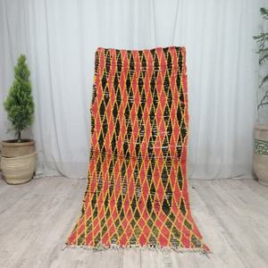 พรมปูพื้นขน100% สวยงามลายซิกแซกสีแดงสีดำพิมพ์ลวดลายแอบสแตรกต์สไตล์โมร็อกโกเป็นมิตรกับสัตว์เลี้ยง - Product Image 2