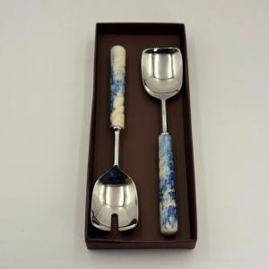 Ensemble de 2 serveurs à salade en métal argenté de luxe faits à la main avec poignée en résine, vaisselle pour la maison et les mariages - Product Image 4