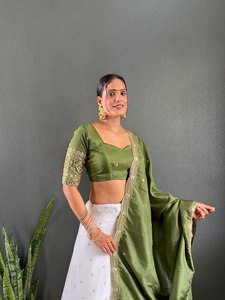 LANCEMENT DU NOUVEAU TISSU MOUSSELINE FESTIVE WEAR LEHENGA MALBARI CHOLI EN SOIE AVEC DUPATTA LOURD BRODÉ - Product Image 5