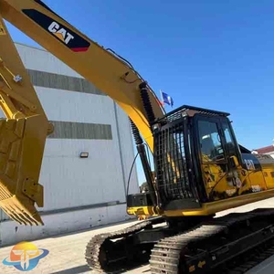 รถขุดมือสอง CAT320D2L รุ่นปี 2022 เครื่องยนต์ 104 กิโลวัตต์ 1100 ชั่วโมงการทำงาน ความจุบุ้งกี๋ 1 ลูกบาศก์เมตร น้ำหนัก 21,000 กิโลกรัม สภาพดี ราคาคุ้มค่า - Product Image 1