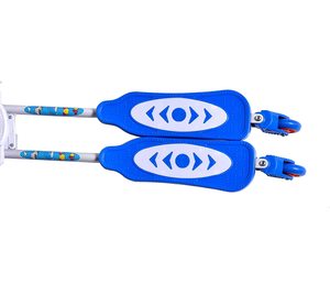Patinete de 4 Ruedas Flicker para Niños, Ruedas de PU, Manillar Ajustable en Altura, Plegable, Ultraligero y Portátil - Product Image 3