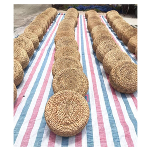 Cojín de suelo de jacinto de agua sostenible, PUF hecho a mano de Vietnam para tiendas de hogar éticas, proyectos de interiores y marcas ecológicas - Product Image 6