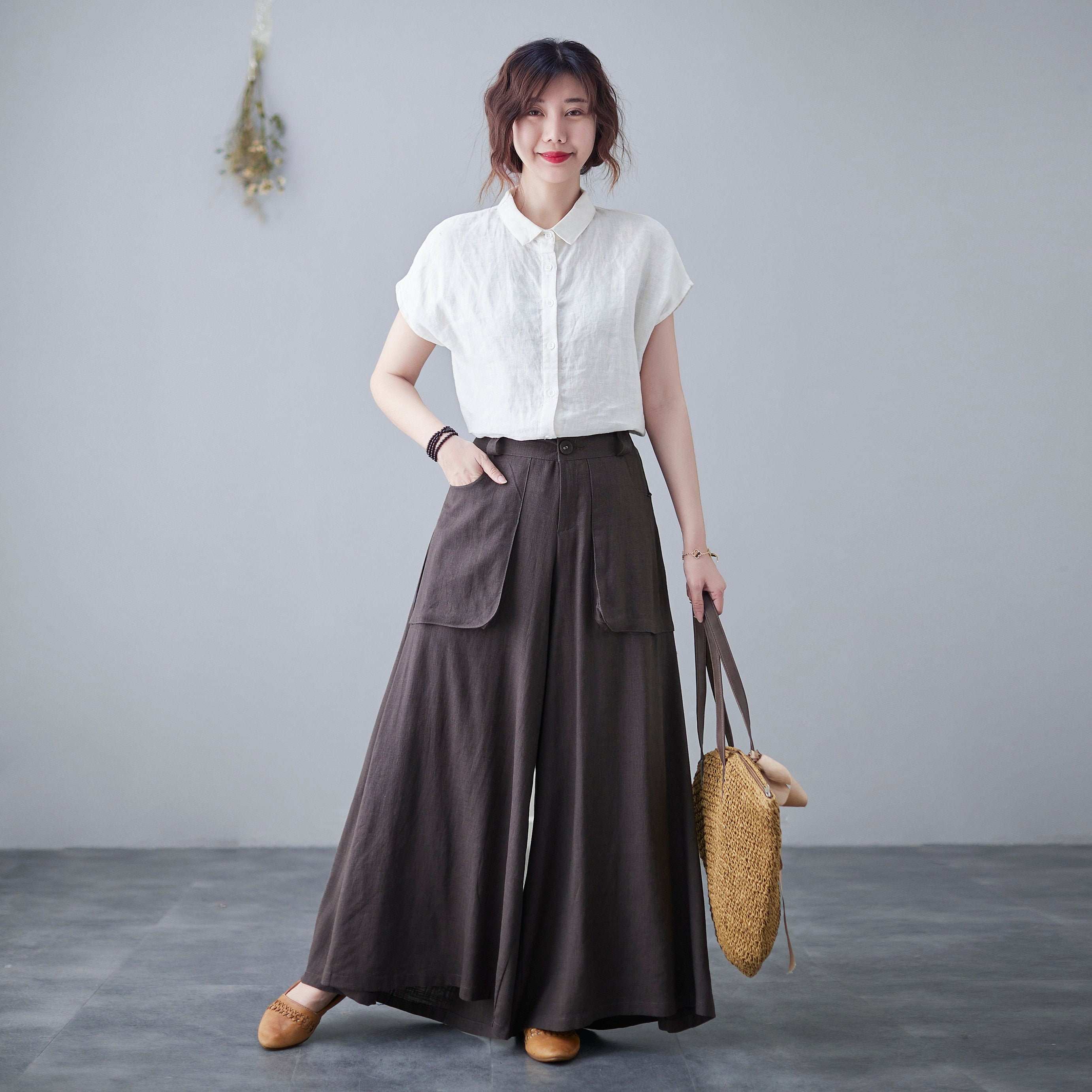 สีเทาเข้ม