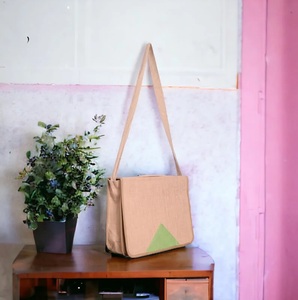 Bolsa de yute de la mejor calidad con mango duradero Textil versátil para fines de seminario o uso múltiple - Product Image 4