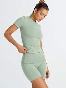 ชุดออกกำลังกาย2ชิ้นสำหรับผู้หญิงชุดออกกำลังกายแบบสั้นชุดเล่นโยคะถ่ายเทความร้อนขนาดใหญ่พิเศษออกแบบโลโก้ได้ตามต้องการสไตล์ใหม่ - Product Image 2