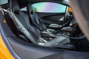 COUPE 2024 USADO EN EXCELENTE ESTADO, LISTO PARA CONDUCIR - Product Image 4