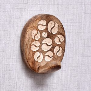 ขายส่งจํานวนมากสีขาวกาวห้องน้ําตะขอแขวนผนังไม้ตะขอและไม้แขวนเสื้อสีน้ําตาลไม่มีเจาะตะขอผนัง HK-2084 - Product Image 1