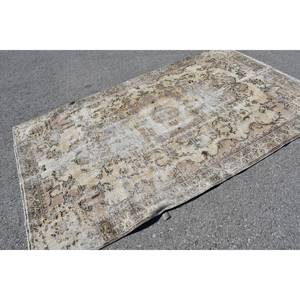 Tapis turc classique vintage Beige marron 5.2x8.5 pieds en laine faite à la main avec motif de patchwork en latex pour chevet - Product Image 4