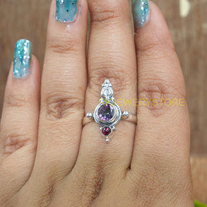 แหวนเงินแท้ 925 ดีไซน์โบโฮ ทำมือ ประดับด้วยพลอยโทแพซธรรมชาติและพลอยโกเมน |   แหวนเงินประดับพลอยสำหรับผู้หญิง - Product Image 4