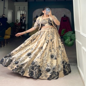 Vêtements occasionnels Tussar soie avec imprimé floral Lehenga Choli femme fabricant de mode et fournisseur de l'Inde - Product Image 1
