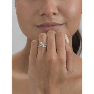 แหวนเงินแบบห่วงลายดอกไม้แนววินเทจสุดอินเทรนด์สำหรับผู้หญิงชุบทอง18K สำหรับเจ้าหญิงตัดสแตนเลสคริสเตียนทางศาสนาทันสมัย - Product Image 1