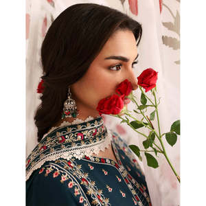 Ensemble chemise en mousseline de soie brodée Mahnur avec dupatta en tulle et pantalon - MAHNUR - 3 pièces # # # # BIC-4689 - Product Image 3