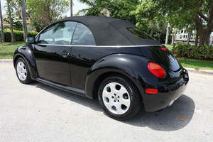 Volkswagen Beetle GLS 2.0L Cabriolet 2003, prêt à être expédié - Product Image 3