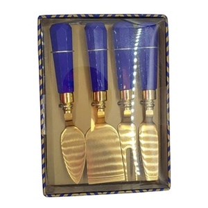 Atractivo juego de cubiertos de acero inoxidable dorado de calidad superior perfecto para restaurantes, cafés y experiencias gastronómicas elegantes - Product Image 1