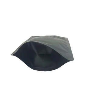 Pochette mate debout avec fermeture éclair et encoche de déchirure pour l'emballage des collations et des noix, conçue pour la consommation quotidienne au détail au Vietnam - Product Image 4