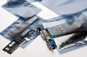 Sacs antistatiques en PE personnalisés, ouverture de 170 mm x 250 mm, matériau PET/AL/CPP, marque SYSTECH, emballage pour l'électronique grand public, ESD - Product Image 3