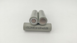 (EN STOCK EN LA UE) Batería 21700 50PL 3.6V 70A para vehículos eléctricos E YICHUAN 50PL/RS50/JP50/RS60/RH60/50XG/60XG/70XG QB Electronics GmbH queenbattery - Product Image 2