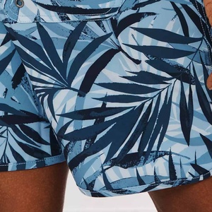 Vente en gros de shorts de gym athlétiques pour hommes imprimés sur mesure 100% maillots de bain de sport en polyester vêtements de plage solides nouveaux sports à impression personnalisée - Product Image 3
