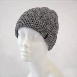 Bonnet en tricot personnalisé avec strass, style streetwear tendance, style luxueux, bonnet en jacquard tricoté d'hiver pour hommes et femmes - Product Image 2