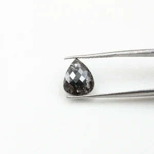 Diamant naturel pour la fabrication de bijoux, taille sel et poivre, 8,6 x 10,6 mm, forme goutte d'eau et poire, clarté VS2 avec certificat IGI - Product Image 2
