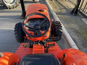 Nouveau tracteur Kubota de qualité L3200/L3800 (32/ 38HP) pour tracteurs et tracteurs de jardin à des prix abordables - Product Image 5