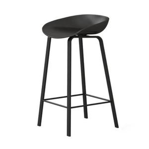 Tabouret de bar en fer métallique élégant et robuste avec des détails modernes parfaits pour les maisons sophistiquées et à la mode - Product Image 6