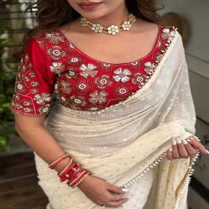 Sari VASTRA COTTAGE de Georgette Crujiente con Doble Bordado de Perlas y Encaje Dorado y Plateado, Blusa de Seda Gadwal con Cuentas y Perlas - Product Image 1