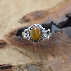 Ojo de tigre marrón genuino 7x9mm Ajuste de bisel sólido 925 plata esterlina hecho a mano anillo clásico para mujer para aniversario fino - Product Image 2