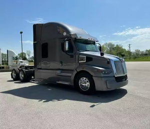Camion semi-remorque lourd 2024 Westerns Star 57X avec cabine couchette - Camion avec cabine couchette à toit surélevé de 72 pouces à vendre - Product Image 2