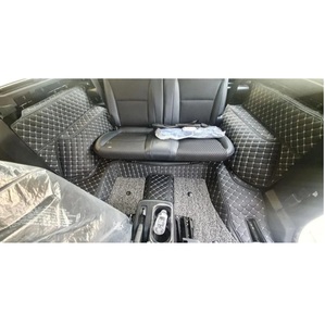 Panneaux latéraux 7D de haute qualité pour Thar, ajustement universel pour les voitures tout-terrain, disponibles à un prix abordable - Product Image 1