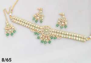 Diseño de flores impresionante hecho a mano Zirconia cúbica moda india gargantilla joyería collar con pendiente y Mangtika conjunto para mujer - Product Image 2