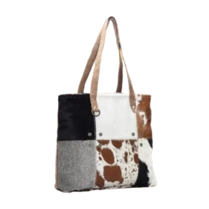 Bolso bohemio de cuero genuino hecho a mano con pelo de vaca con cremallera sostenible perfecto para mujeres en todas las estaciones - Product Image 4
