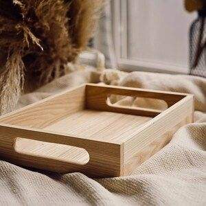 ถาดเสิร์ฟอาหารไม้ไผ่ทำมือสไตล์วินเทจพร้อมที่จับถาดไม้สำหรับใส่อาหารเช้า - Product Image 3
