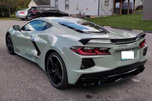 SUPER LIMPIO, CHEVROLET CORVETTE 2024, COUPÉ GRIS PLATEADO, LISTO PARA ENVIAR - Product Image 3