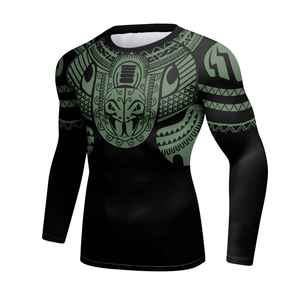 Créez votre Rash Guard Noir Uni Personnalisé – Rash Guard MMA et BJJ à Manches Longues Vierge pour Homme – Vente en Gros - Product Image 1