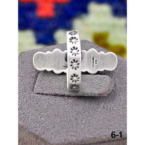 Bague artisanale culturelle du Sud-Ouest, en turquoise Kingman et argent sterling, taille King - Product Image 4
