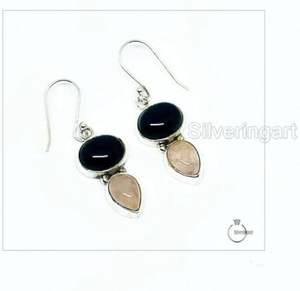 Pendientes de Mujer con Cuarzo Rosa Natural y Ónix Negro, Joyería Hecha a Mano para Compromiso o Boda, Plata de Ley 925 - Product Image 1