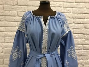 Robe longue bohème d'automne à col en V en coton tissé avec broderie florale et manches longues à taille naturelle - Product Image 6