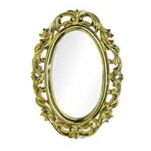 Cadre de miroir en laiton antique haut de gamme orné d'une élégance intemporelle et d'un savoir-faire luxueux pour un salon à thème vintage - Product Image 1