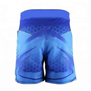 Pantalones cortos de malla de secado rápido para hombre, tela transpirable con patrón sólido informal cómodo para correr y entrenamiento deportivo - Product Image 5