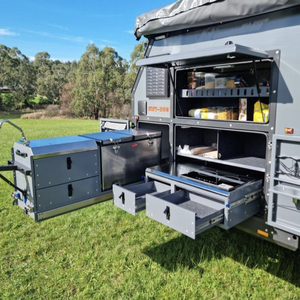 Caravane d'expédition tout-terrain robuste en aluminium style Conqueror UEV-600 4x4 pour le camping en terre inconnue, remorque longue portée pour le désert et les zones sauvages - Product Image 5