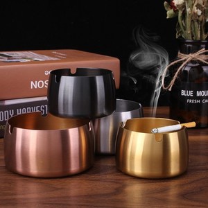 Vente de gros Cendrier métal de qualité supérieure pour comptoir de table Cendrier à cigarettes pour hôtel restaurant bureau à domicile intérieur extérieur - Product Image 5